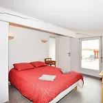 Cozy In Saint-cyprien Apartman