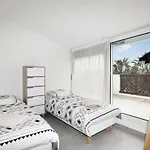 Cozy In Saint-cyprien Apartman