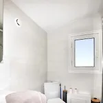 Cozy In Saint-cyprien Apartman