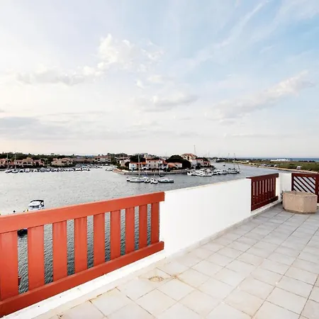 Apartment Awesome In Saint-cyprien With Wifi Saint-Cyprien (Pyrenees-Orientales)